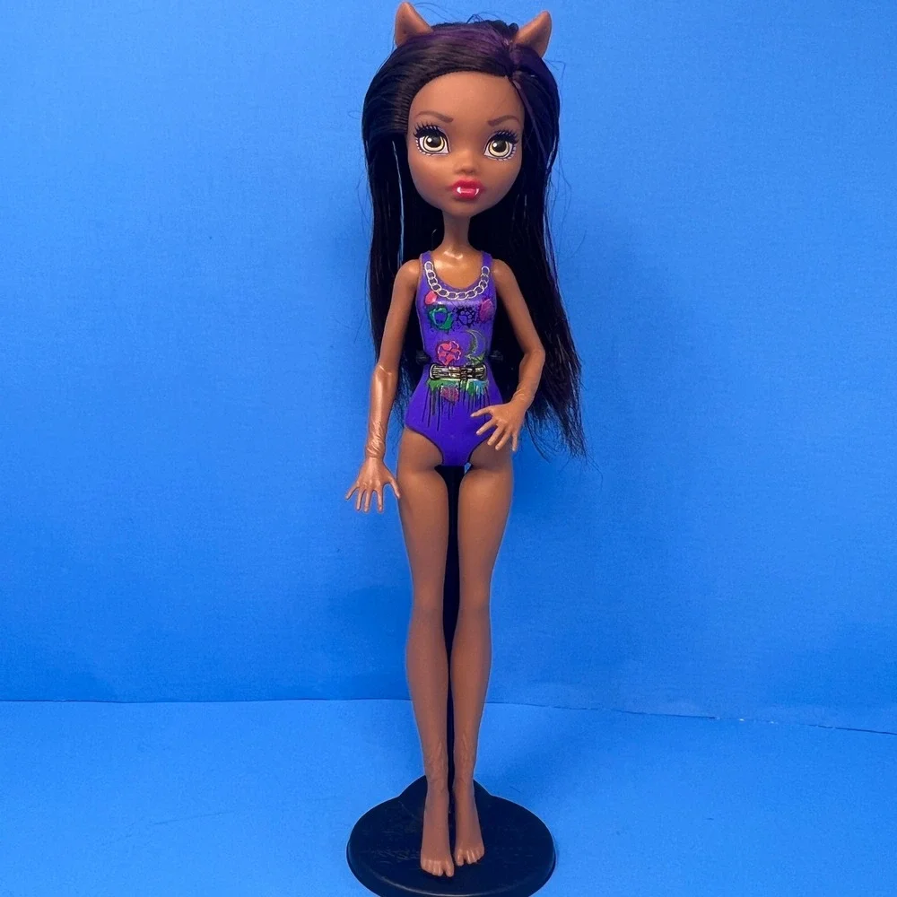 Monster High Clawdeen Wolf‎ Swim Class Werewolf Doll 2017 Purple Swimsuit